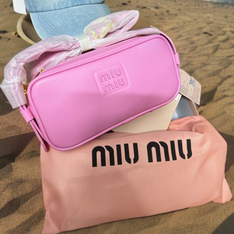 תיק MIU MIU 