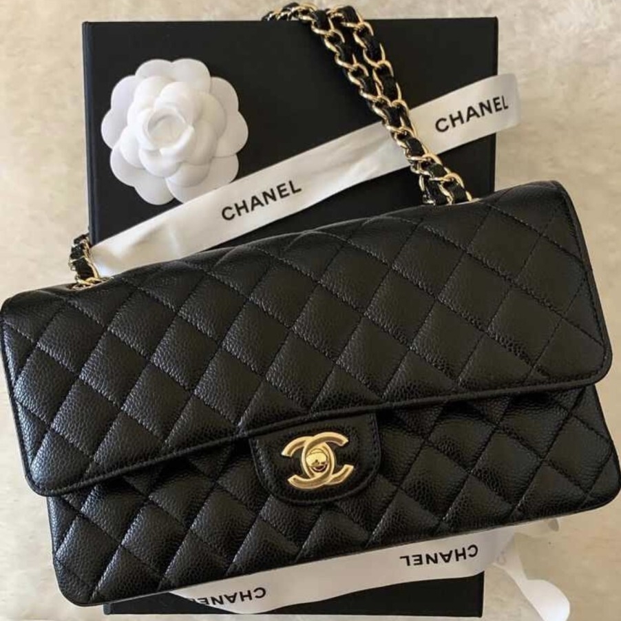 תיק שחור קלאסי CHANEL