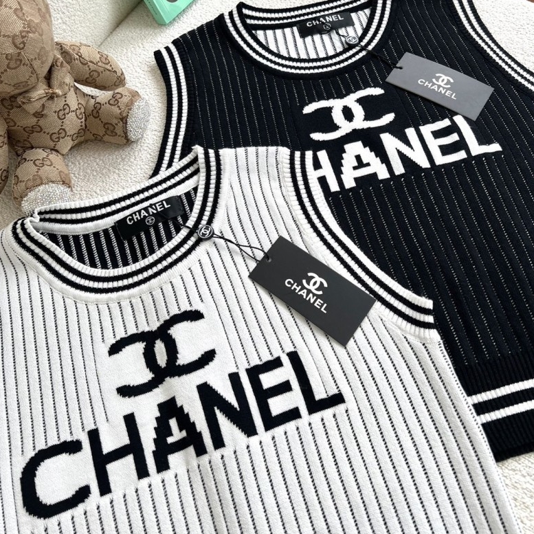 גופיות chanel